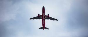 Die Fluggesellschaft Air Berlin steckt in großen finanziellen Schwierigkeiten.