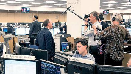 rstmals konnte ein Fernsehteam im New Yorker Handelssaal drehen.