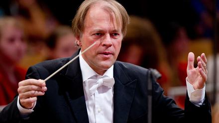 Der Chefdirigent des NDR Elbphilharmonie Orchesters, Thomas Hengelbrock, wird seinen Vertrag über die Saison 2018/19 hinaus nicht verlängern.