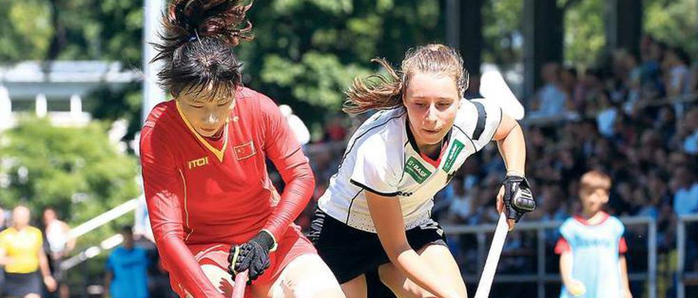 Keine haarige Angelegenheit. Elisa Gräve (rechts) beherrschte mit dem deutschen Team die Chinesinnen um Xiao Sun klar.