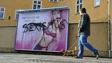 Klare Aussage. So manchem geht öffentliche Werbung viel zu weit.