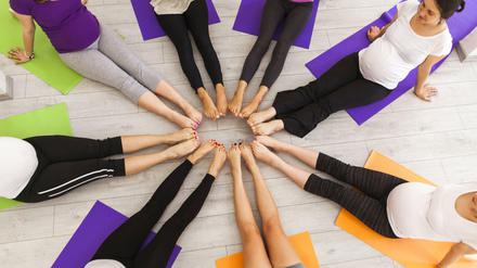 Die Magie der kleinen Dinge. Beim Yoga-Unterricht finden ganz ungezwungen echte Begegnungen statt.