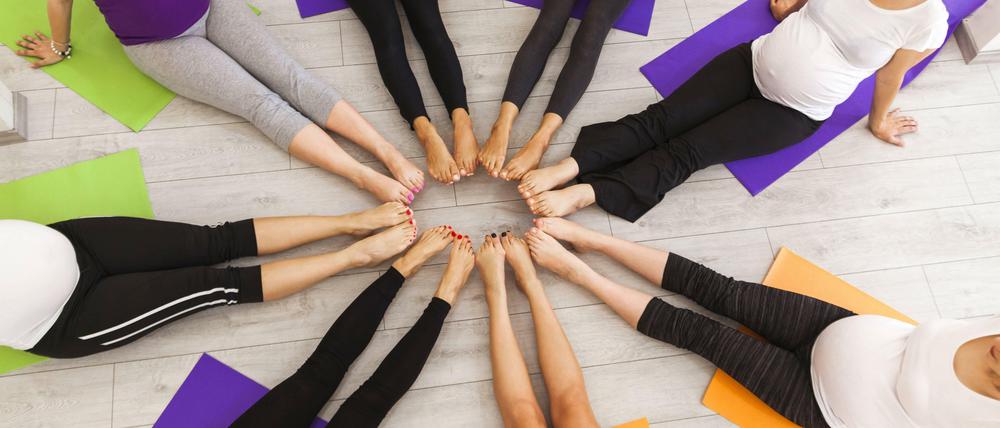Die Magie der kleinen Dinge. Beim Yoga-Unterricht finden ganz ungezwungen echte Begegnungen statt.