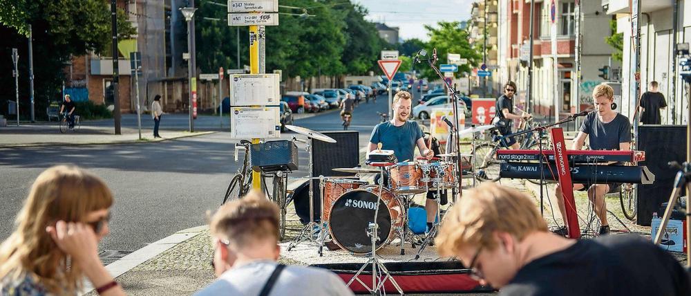 Hier spielt die Musik: Das Jazz-Funk-Duo Palme/Wagner bei der letzten Fête de la Musique.