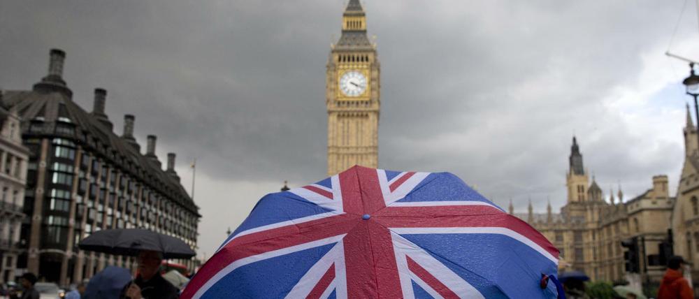 Schlechtes Wetter sind die Briten gewohnt, Euroskepsis eigentlich auch. Doch jetzt wird es ernst. 