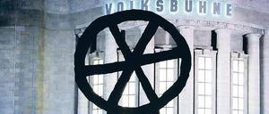 Wahrzeichen für Mitte. Nachtstimmung an der Volksbühne.