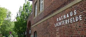 Das ehemalige Rathaus Lichterfelde soll ab August saniert werden.
