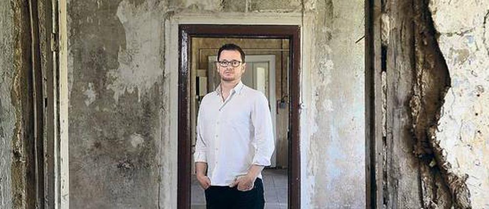 Clemens Krauss ist ein gefragter Maler, Installations- und Videokünstler und seit Neuestem auch Gutsbesitzer.