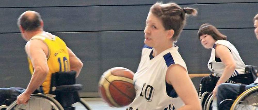 In ihrem Element. Sport bedeutet für Melanie Böhm alles. Im Rollstuhl-Basketball ist die 35-Jährige überaus talentiert.