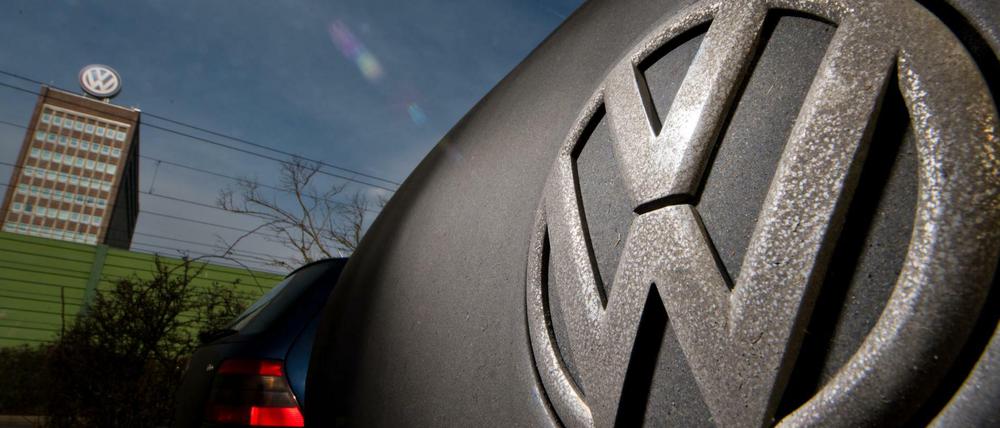 Der Mitarbeiterparkplatz am VW Werk in Wolfsburg.