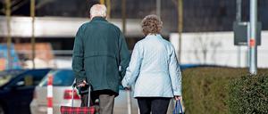 Ein sorgenfreier Ruhestand? Bei vielen Rentnern wird das Geld knapp. 