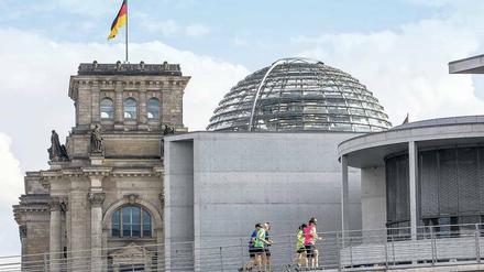Für viele Abgeordnete ist Berlin mit ein Arbeitsplatz. Ihren Lebensmittelpunkt verlegen nur die wenigsten an die Spree.