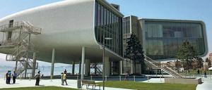 Kulturzentrum direkt am Wasser. Das nordspanische Santander hat mit dem „Centro Botín ein neues Wahrzeichen bekommen. 