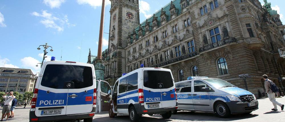In Hamburg bereitet sich die Polizei aus ganz Deutschland auf den G-20-Gipfel vor.