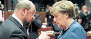 SPD-Herausforderer Martin Schulz und Kanzlerin Angela Merkel treffen sich am 3. September im Fernsehstudio.