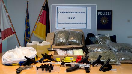Die Polizei hat bei einem mutmaßlichen Drogendealer Drogen im Wert von drei Millionen Euro gefunden. 