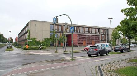 Das Hans-Carossa-Gymnasium in der Landstadt Gatow.