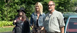 Von der Vaterrolle erfüllt: Woody Harrelson mit Isabella Amara (links) und Laura Dern. 
