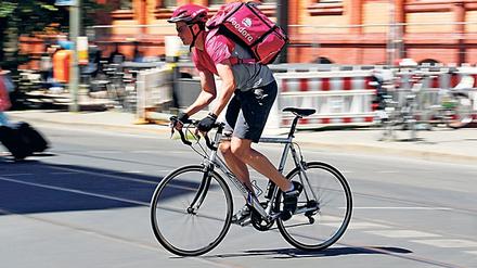 Essenskuriere unterwegs. Delivery Hero ist erfolgreich an der Börse gestartet.