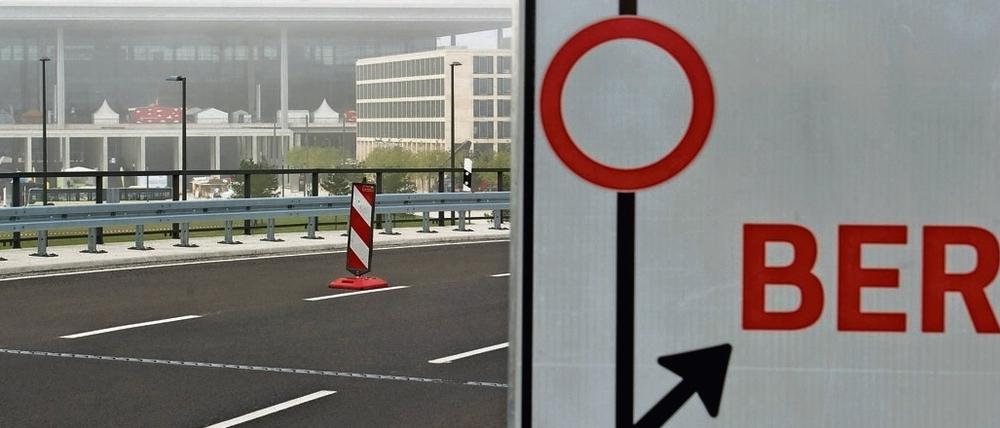 Vollsperrung. Berlin sucht nach Umwegen zum neuen Hauptstadtflughafen. 