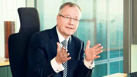  „Durch die Digitalisierung können wir mit weniger Mitarbeitern mehr Kunden betreuen“, sagt Michel Mandel. 