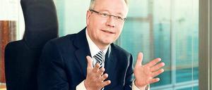  „Durch die Digitalisierung können wir mit weniger Mitarbeitern mehr Kunden betreuen“, sagt Michel Mandel. 