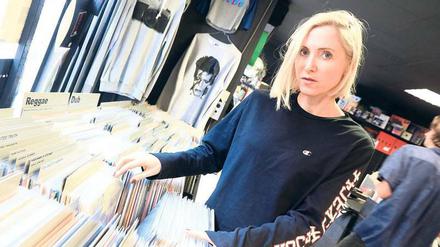 Herausragend. Bei ihrem "Vinylism"-Abenden spielt Allien Musik, die sie in Plattenläden vorfindet.