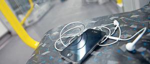 Haste mal Strom? In Testfahrzeugen soll es das schon geben. Jetzt soll die BVG außerdem ein lückenloses Netz bekommen. Traumhaft!