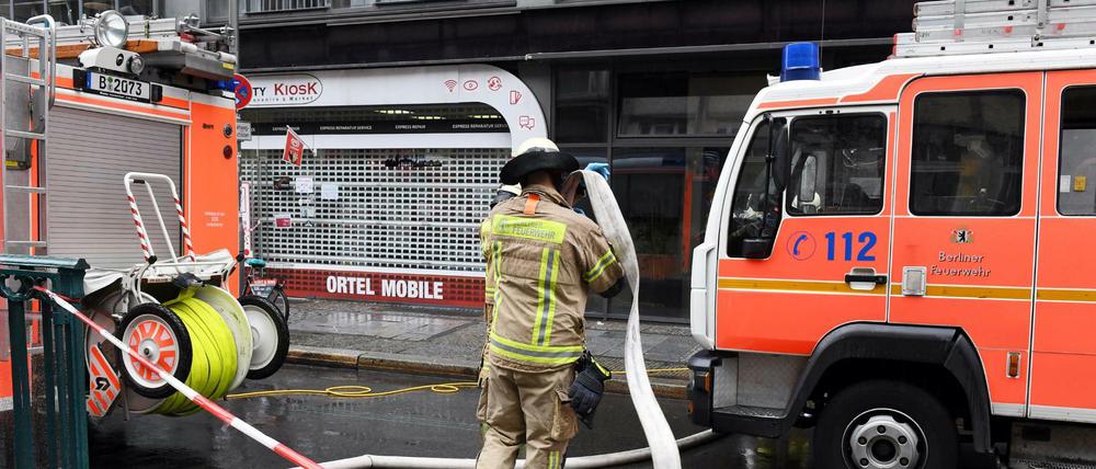 Am meisten Regen fiel an der Messstation in Berlin-Tegel. Dort gingen 143,5 Liter pro Quadratmeter nieder.