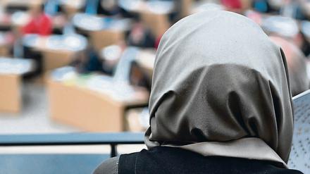 Gegenstand oft emotionaler Debatten: das Kopftuch.