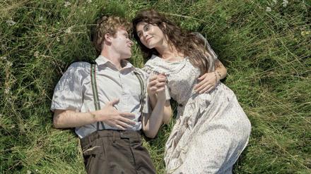 Verlorenes Glück. Zur Eröffnung des Festivals läuft Radu Mihaleanus "Geschichte einer Liebe" mit Gemma Arterton und Mark Rendall. Filmstart: 13. Juli.