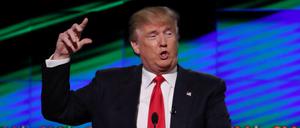 Im Wahlkampf trat Donald Trump als Kandidat der Republikaner noch bei einer von CNN gesponserten Veranstaltung in Miami auf. Nun kritisiert er den Fernsehsender.