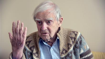 Erlebte die Belagerung von St. Petersburg. Später hielt der russische Schriftsteller Daniil Granin, geboren 1919 in Oblask Kursk, seine Erinnerungen in seinem bekannten „Blockadebuch“ fest.