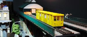 Eine U-Bahn in Miniaturformat. Zu sehen in der Modellstadt "Little Big City" am Alexanderplatz.