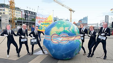 Nur noch kurz die Welt retten? Das globalisierungskritische Netzwerk Attac hat da Zweifel.