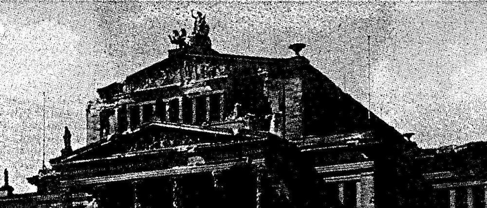 Noch bis in die 80er Jahre lag Bauschutt auf dem Gendarmenmarkt.