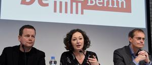 Berlins Regierender Bürgermeister Michael Müller (SPD, r), Klaus Lederer (Die Linke,l), Berliner Kultursenator und Ramona Pop (Bündnis 90/Die Grünen). 