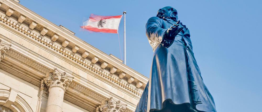 Bis zum 3. September sind offiziell Ferien für die Abgeordneten. Im Hintergrund wird trotzdem gearbeitet.