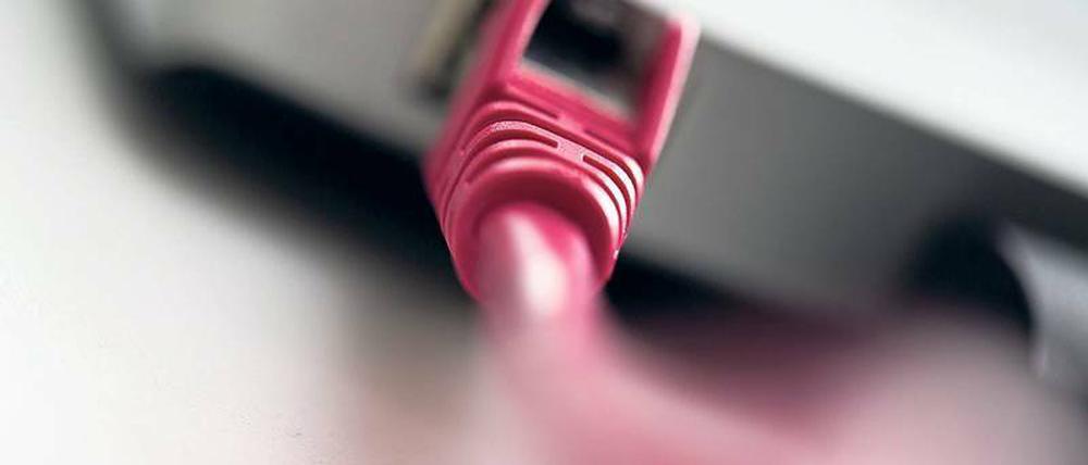 Eingestöpselt: Kabel-Router verbinden Nutzer mit TV-Anbietern, dem Internet, Telefon und manche bieten ein Heimnetz.