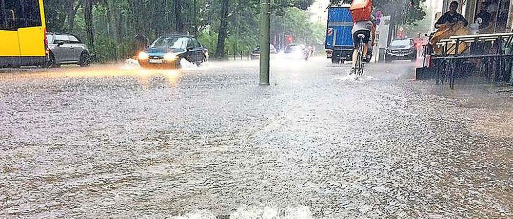 So sah es in Berlin Ende Juni aus. Jetzt folgt neuer kräftiger Regen.