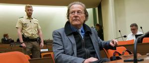 Der Freiburger Psychiater Joachim Bauer im Gerichtssaal in München.