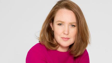 Die Bestseller-Autorin Paula Hawkins hat einen neuen Thriller geschrieben.