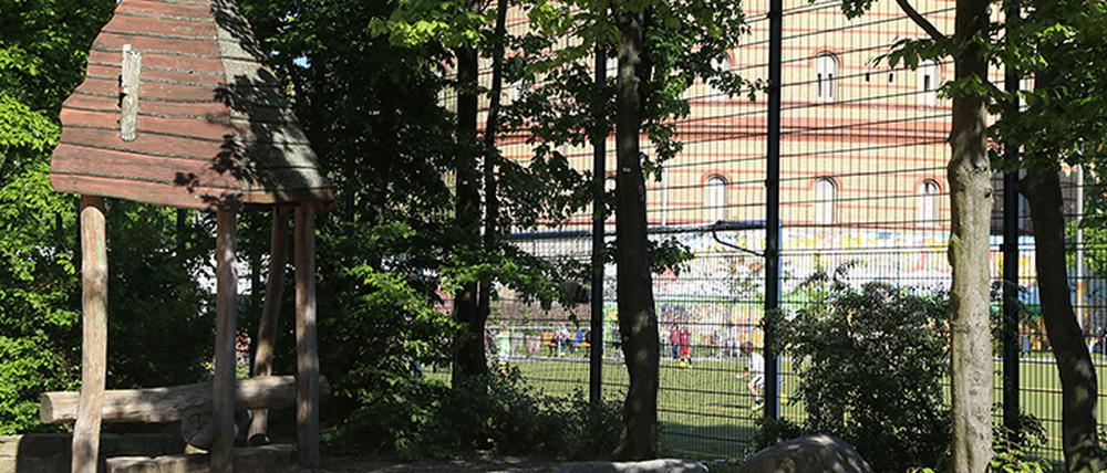 Die Anlage an der Körtestraße in Berlin-Kreuzberg ist immer wieder Streitpunkt zwischen Anwohnern und Fußballern. 