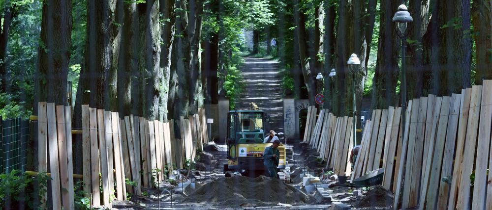 Hier entsteht ein Radweg vom Hafen in Kladow bis zum Gutspark - er ist Teil des Havel-Radwegs.