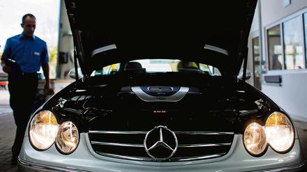Mehr drin als drauf stand? Gegen Daimler wird wegen des Manipulationsverdachts bei Diesel-Fahrzeugen ermittelt.