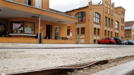 An der Wilhelminenhofstraße in Oberschöneweide liegen die Rathenau-Hallen mit dem XTRO-Atelierhaus.