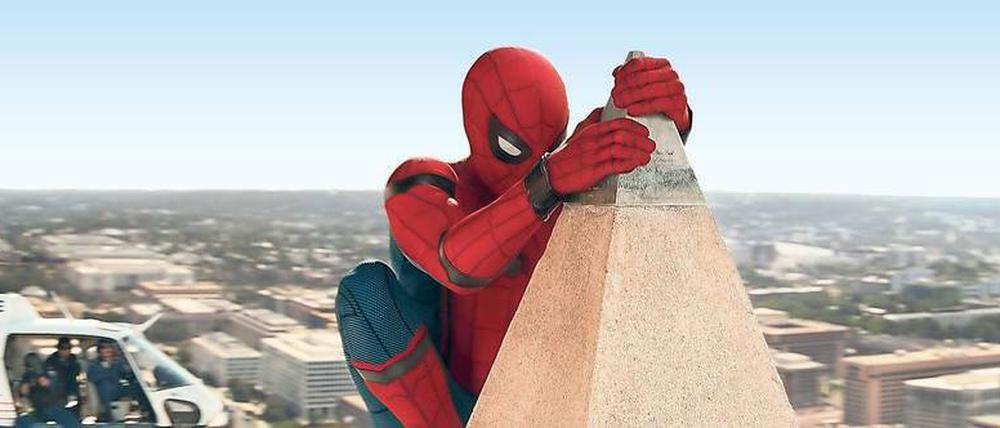 Spider-Man (Tom Holland) muss nicht gleich die Welt retten, sondern „nur“ seine Freunde beim Schulausflug. 