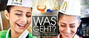 Glückliche Mitarbeiterinnen. Dieses Kampagnenfoto veröffentlichte McDonalds am Freitag nach dem Tarifabschluss.
