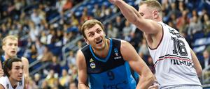 Unter dem gegnerischen Korb kaum zu stoppen, unter dem eigenen etwas zu zaghaft: Elmedin Kikanovic.