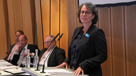 Berlins wiedergewählte IHK-Präsidentin Beatrice Kramm bei der Konstituierenden Sitzung der Vollversammlung am 12. Juni 2017.